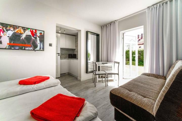 Bed & breakfast dla 4 osób, z basen i sauna oraz ogród w Sarbinowo