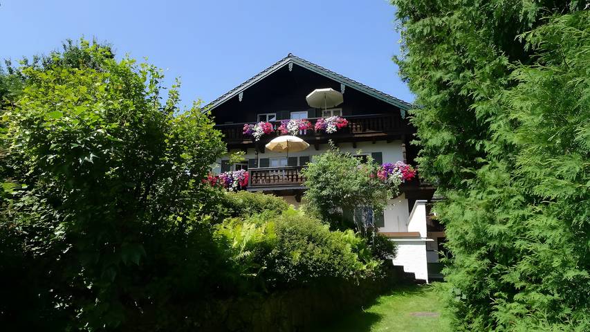 Ferienwohnung für 2 Personen, mit Garten in Gstadt am Chiemsee