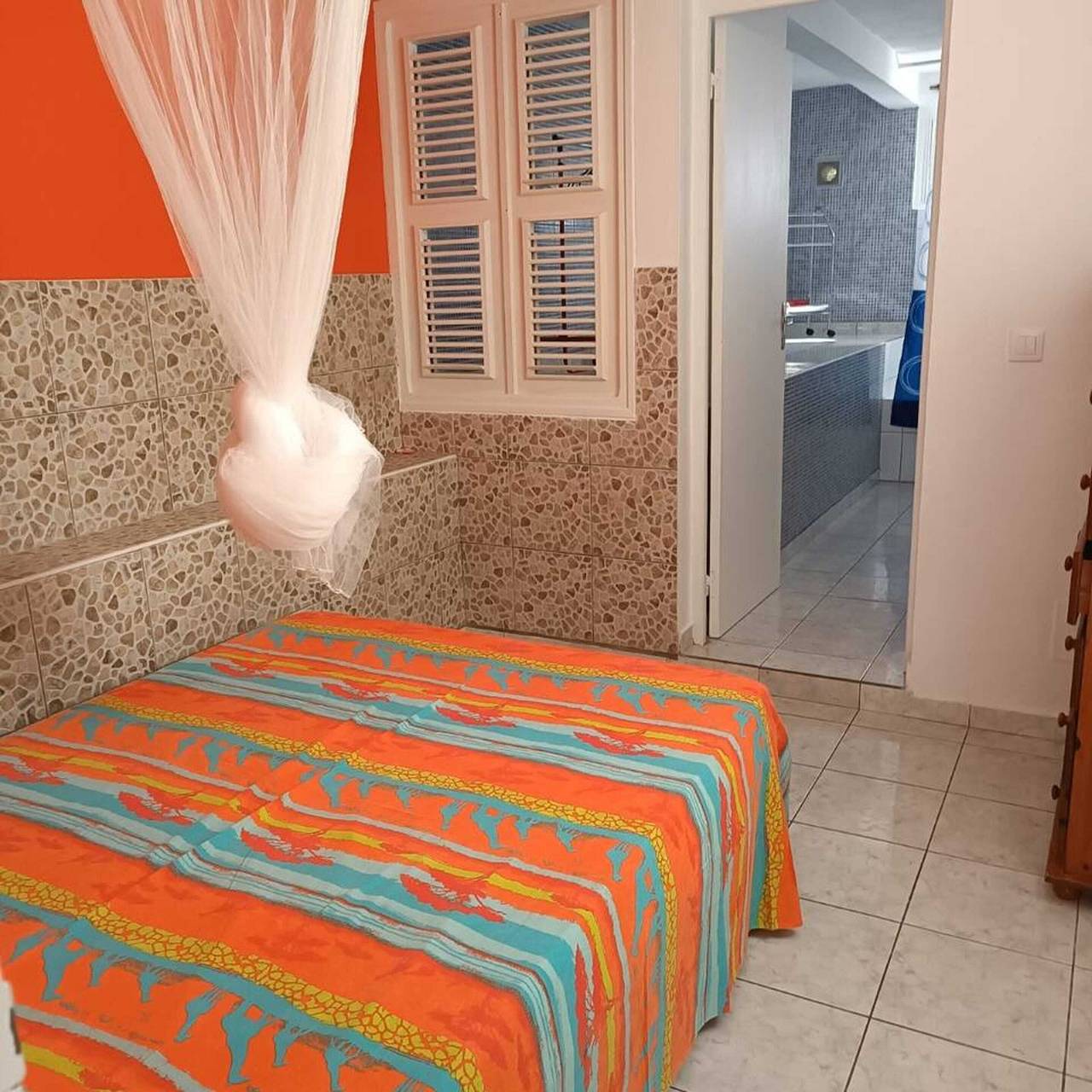Apartamento vacacional entero, Encantadora casa en Le Gosier con chimenea in Guadalupe