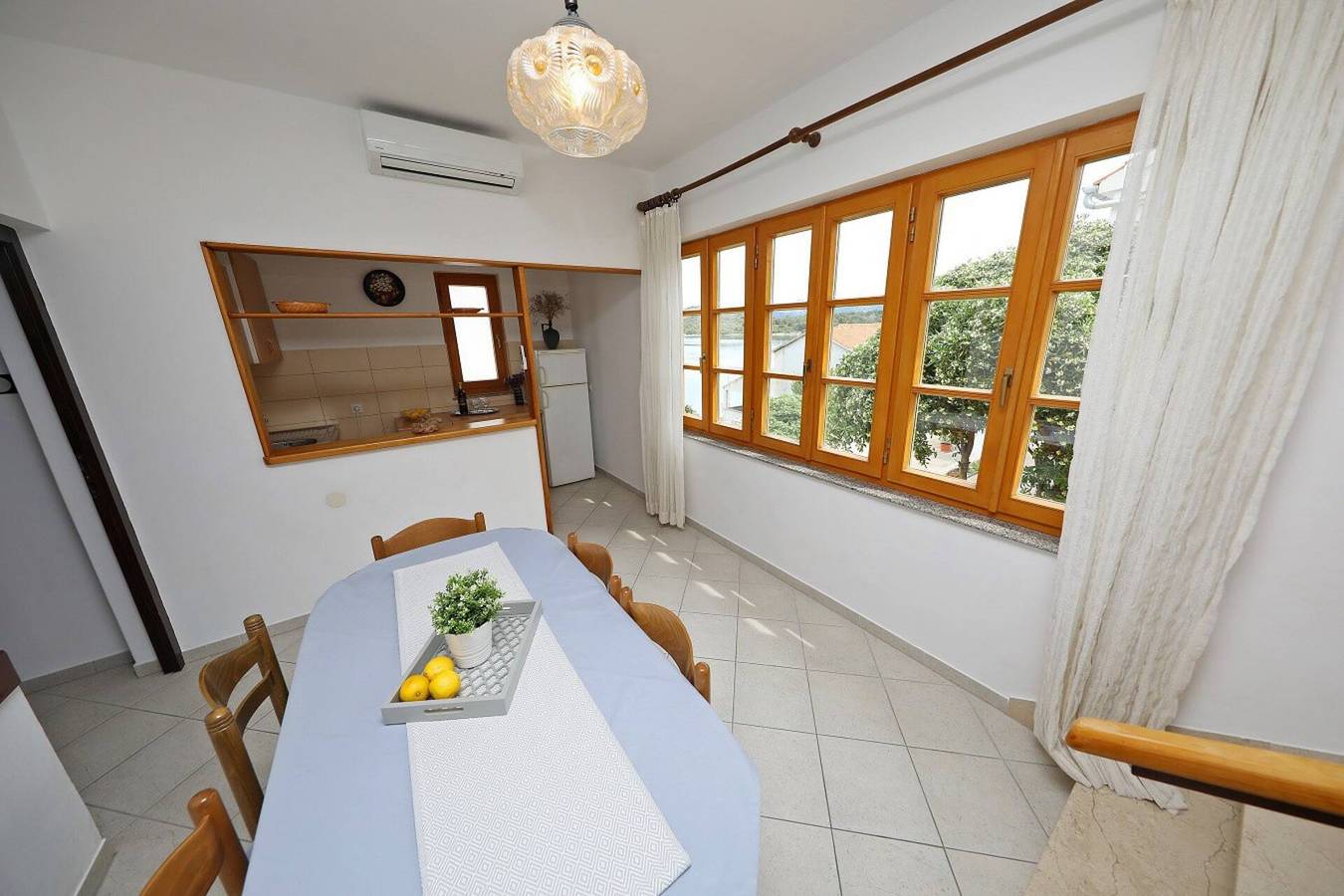 Cały apartament, Apartament wakacyjny dla 6 osób z balkon/ taras in Zadar (Municipality), Iz