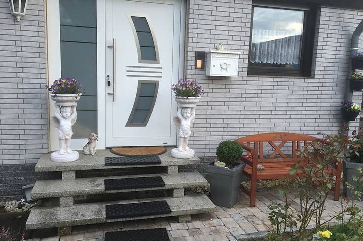Ferienwohnung für 3 Personen, mit Garten in Baunatal