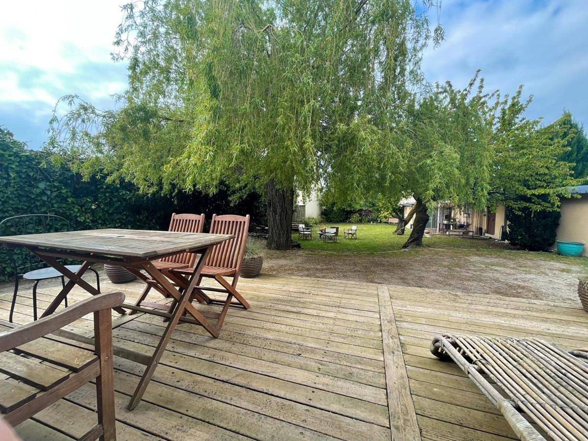 Two-Bedroom House in Saint-Hilaire-Saint-Mesmin, Vallée de la Loire