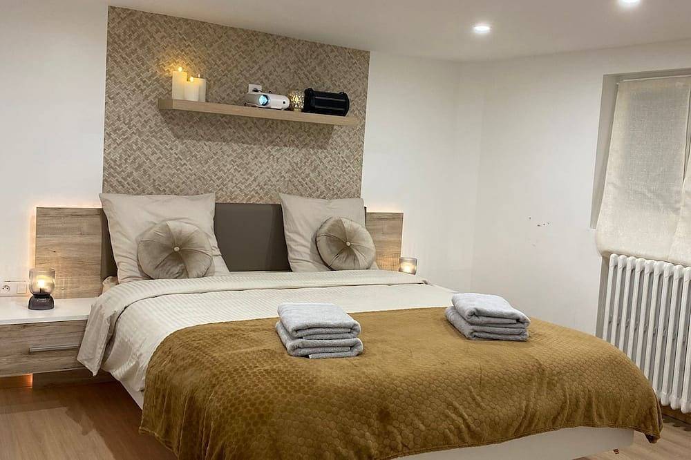 Appartement entier, Appartement F2 cosy (15 min Cdg) in Tremblay-en-France, Seine-Saint-Denis