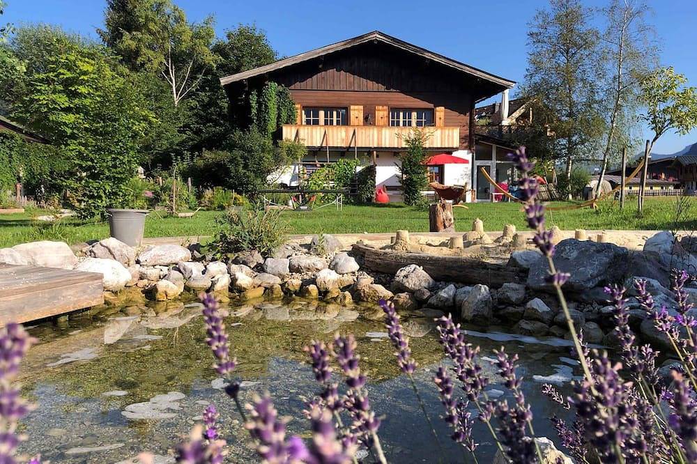 Ferienwohnung in idyllischer Lage mit Ausblick auf die Berge in Loferer und Leoganger Steinberge, Sankt Ulrich am Pillersee