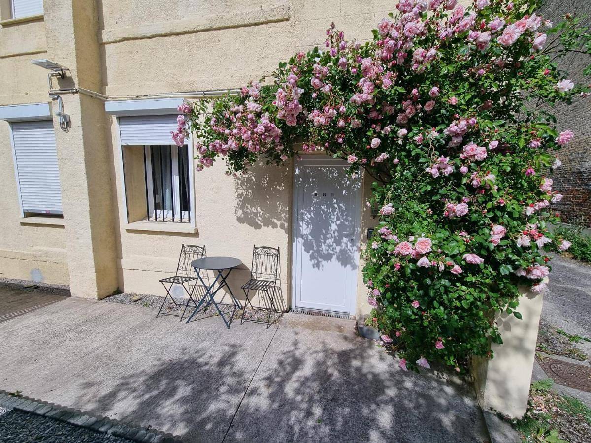 Appartement entier, One-Bedroom Apartment in Saint-Martin-au-Laërt, Région de Saint-Omer