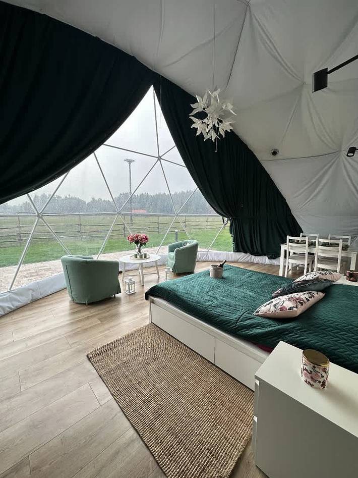 Ferienwohnung für 6 Personen, mit Balkon/Terrasse und Whirlpool - 1