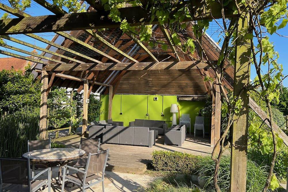 Zi Villa 14 pers - jacuzzi, billiards - swimming pool in Arques, Región de Saint-Omer