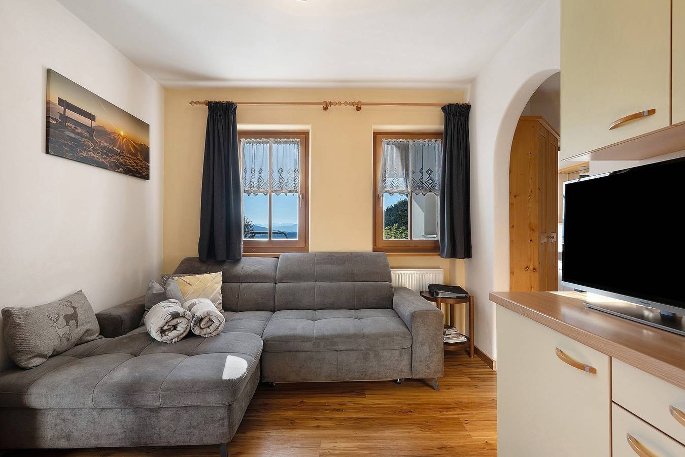 Ganze Wohnung, Apartment „4 Latemar“ mit Bergblick, Gemeinschaftsgarten und WLAN in Welschnofen, Dolomiti Superski