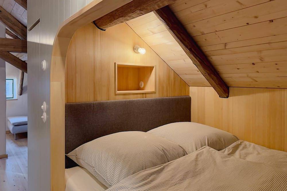 Ganze Wohnung, Altes Zollhaus in Neukirchen mit 68qm für bis zu 4 Personen in Neukirchen (Niederbayern), Ostbayern