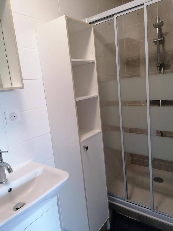 Appartement entier, Studio meublé avec jardin et parking sécurisé in Mours-Saint-Eusèbe, Région de Valence