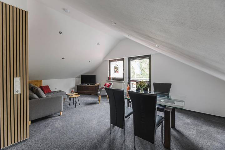 Appartement entier, Appartement 'Storchennest' avec jardin commun, balcon et Wi-Fi in Schmallenberg, Arrondissement du Haut-Sauerland