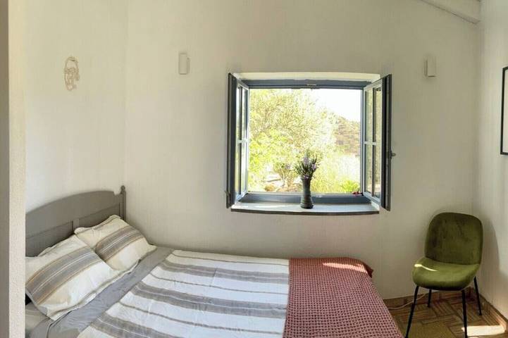 Location de vacances pour 6 personnes, avec jardin et terrasse dans Santa Catarina da Fonte do Bispo - 4