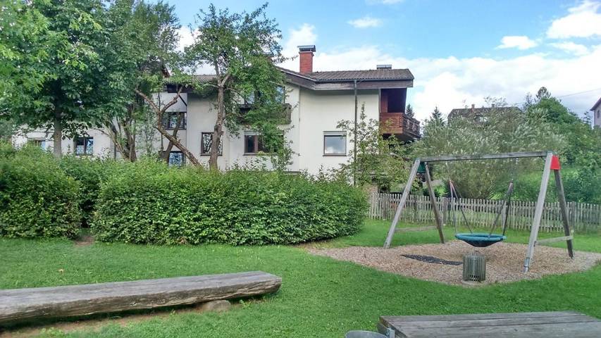 Ferienwohnung für 2 Personen, mit Balkon und Terrasse sowie Garten und Ausblick in Windischgarsten