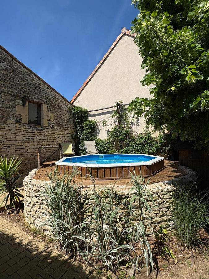 Location de vacances pour 4 personnes, avec Terrasse et Piscine à Vendeuvre-du-Poitou - 4