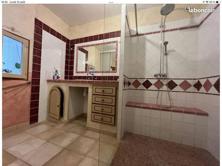 Location de vacances pour 6 personnes, avec vue et terrasse, animaux acceptés à Beaumont-de-Pertuis - 4