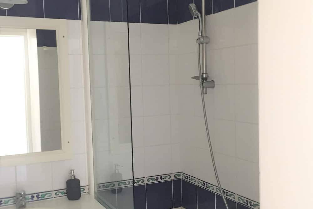Apartamento entero, Magnífica vista al mar con piscina. in Douarnenez, Region de Quimper
