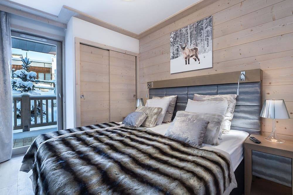 Entire apartment, Modern comfort near slopes in Courchevel, 6 people in Saint-Bon-Tarentaise, Les Trois Vallées