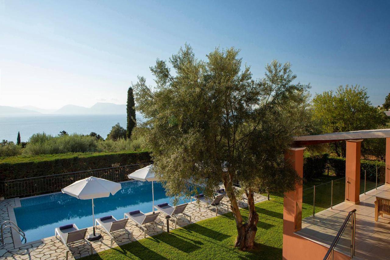 Villa with Private Pool in Nikiana, Alexandros