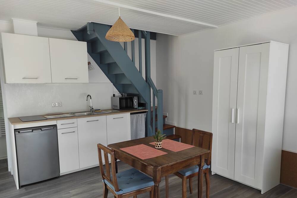 House near the beach Sainte-Marine 2 minutes walk, for 2 persons in Combrit, Côte de Cornouaille