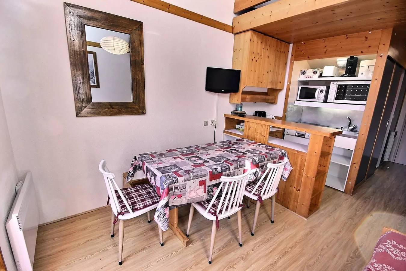 Appartement entier, Appartement 2 pièces 5 personnes à Vallandry en centre station et à côté des pistes in Landry, Parc National de la Vanoise