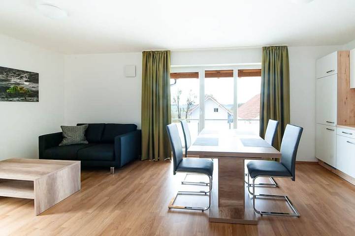 5 große Appartements, für je maximal 4 Personen in idyllischer Lage bei München in Wolfersdorf, Hopfenland Hallertau