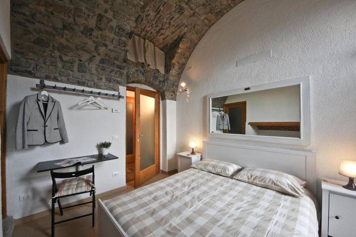 Maison de campagne pour 3 personnes, avec sauna ainsi que jacuzzi et jardin à Mandello del Lario - 2