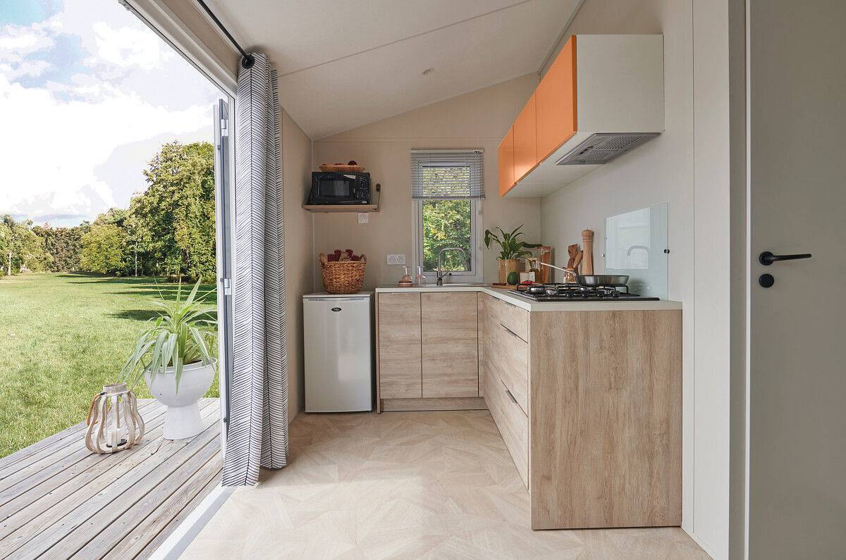 Caravane pour 4 personnes avec balcon in Saint-Gildas-de-Rhuys, Côte des Mégalithes