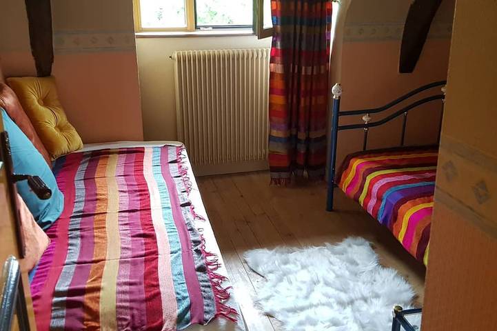 Gîte pour 9 personnes, avec jardin et terrasse à Brouains - 4