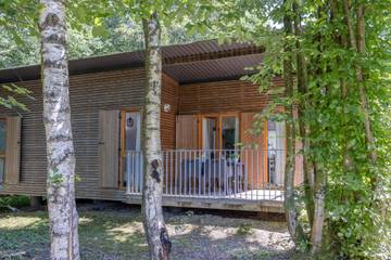Gîte pour 6 personnes, avec terrasse à Eppe-Sauvage