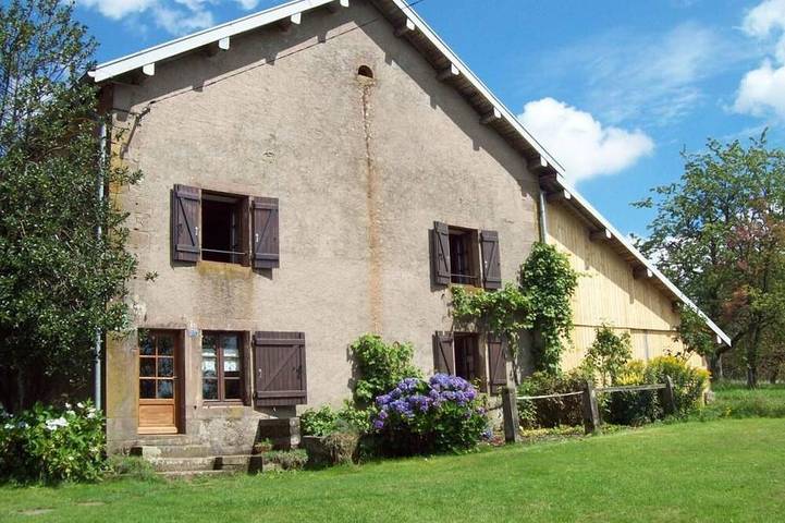 Gîte pour 11 personnes, avec jardin