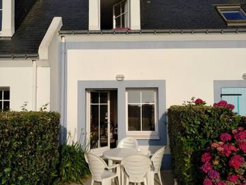 Gîte pour 4 personnes, avec piscine à Locmaria