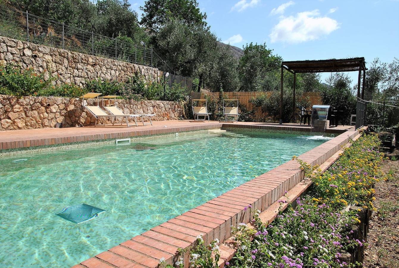 Villa bifamiliare Panorama per 6 persone, con piscina in Itri, Provincia di Latina