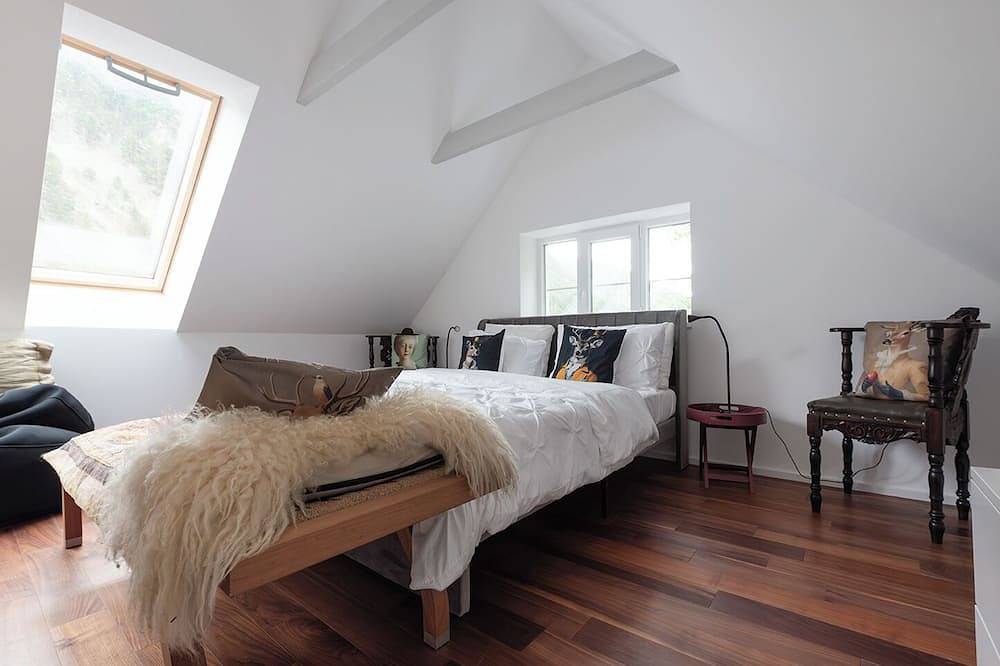 Design-Retreat \"Schneeberg\" - ganzes Ferienhaus - Haustierfreundlich in Puchberg am Schneeberg, Wiener Alpen in Niederösterreich Region