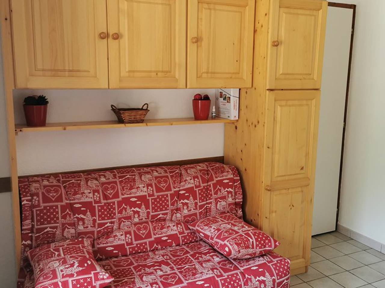 Ganze Wohnung, Gemütliche Wohnung nahe Seilbahn mit Parkplatz, 4-6 Personen in Saint-Jean-d'Aulps, Les Portes du Soleil
