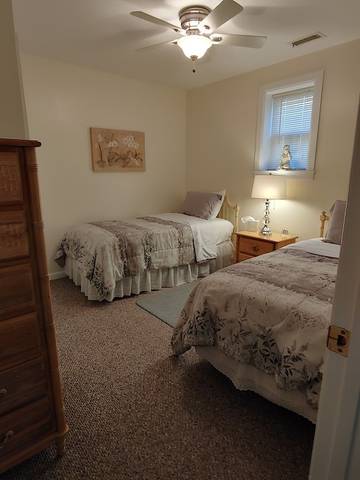 Vacation House for 6 Guests in Blue Ridge Mountains, North Carolina, Picture 3