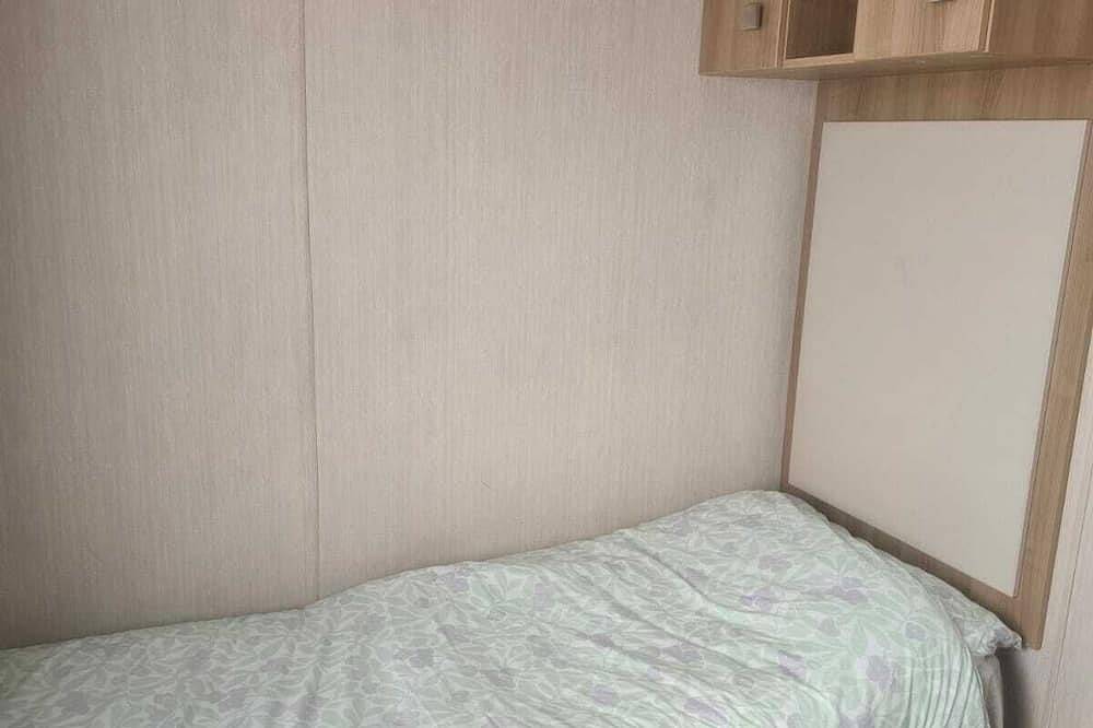 Private Caravan to Hire - Marton Mere Haven Holiday Village in Blackpool Pleasure Beach, North West England