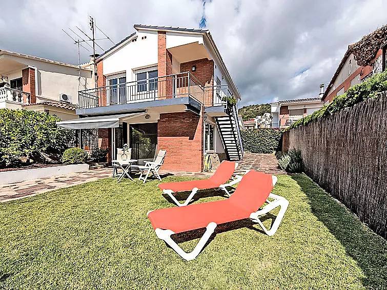 Villa for 4 People in Pineda de Mar, Maresme
