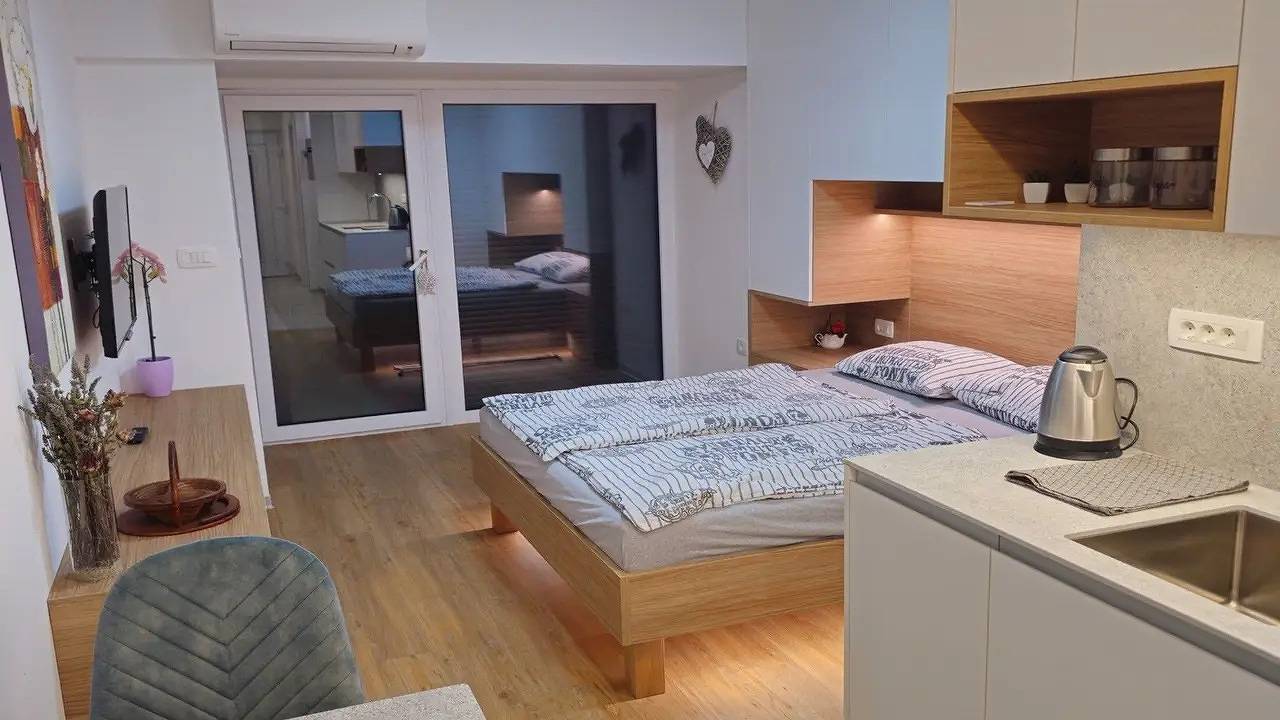 Ganze Ferienwohnung, Ferienwohnung für 2 Personen (30 m²) in Portorož in Izola, Slowenische Riviera
