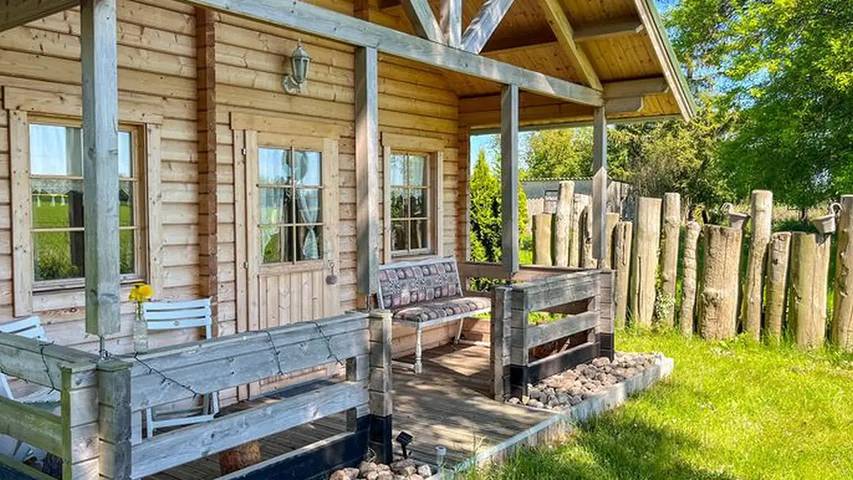 Ferienhaus für 4 Personen, mit Garten in Saal