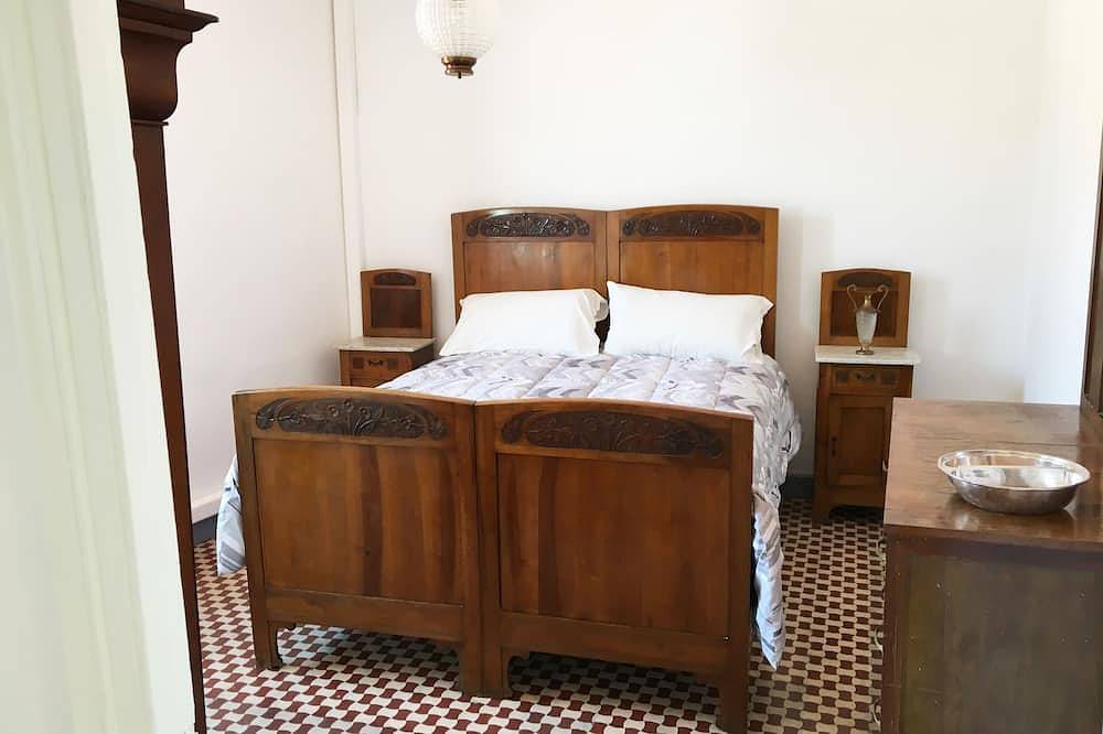 Entire apartment, Large apartment with incredible sea views in Ventimiglia (City), Ventimiglia