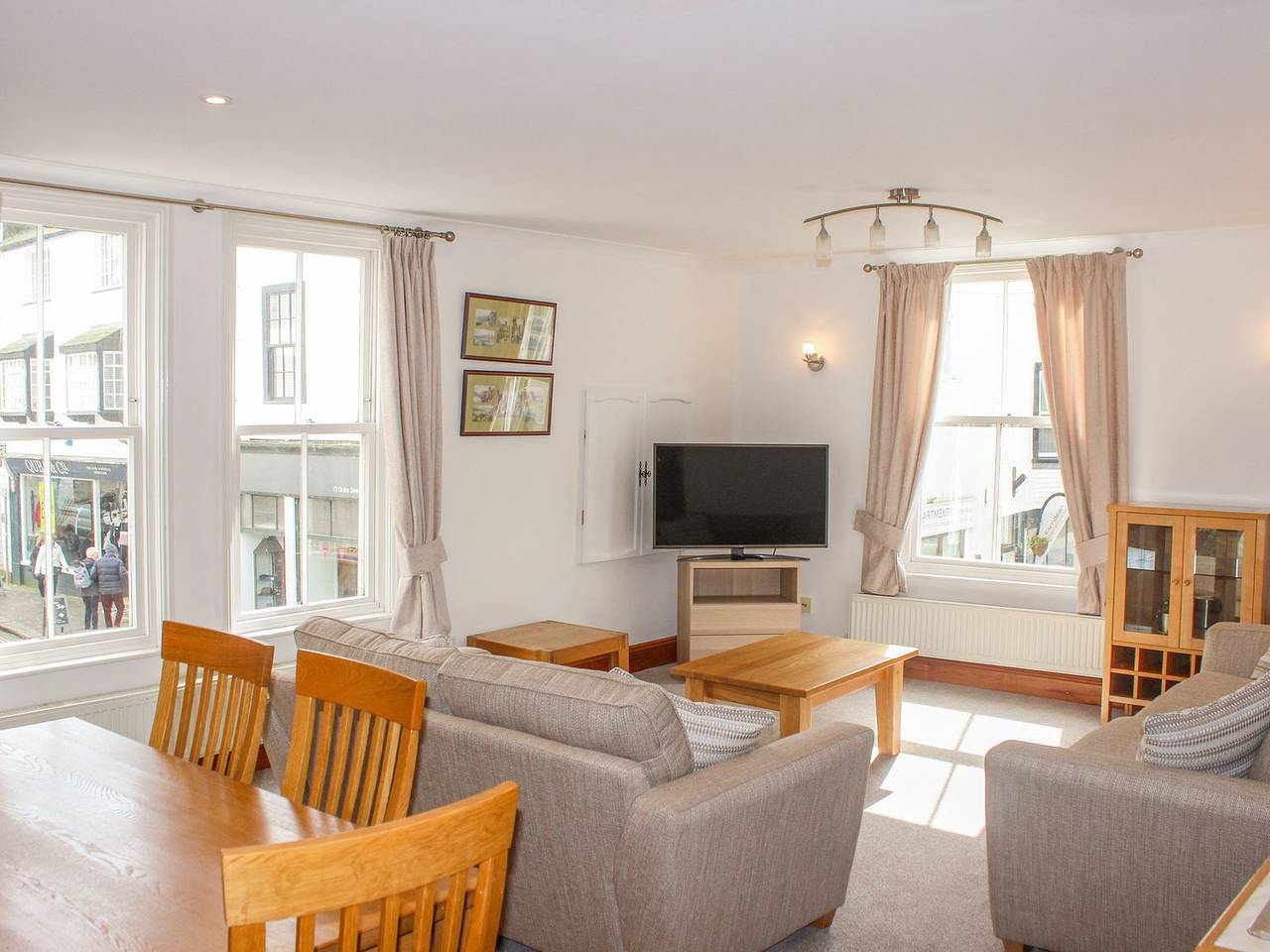 Entire apartment, The Little Clock House in Dartmouth, Devon