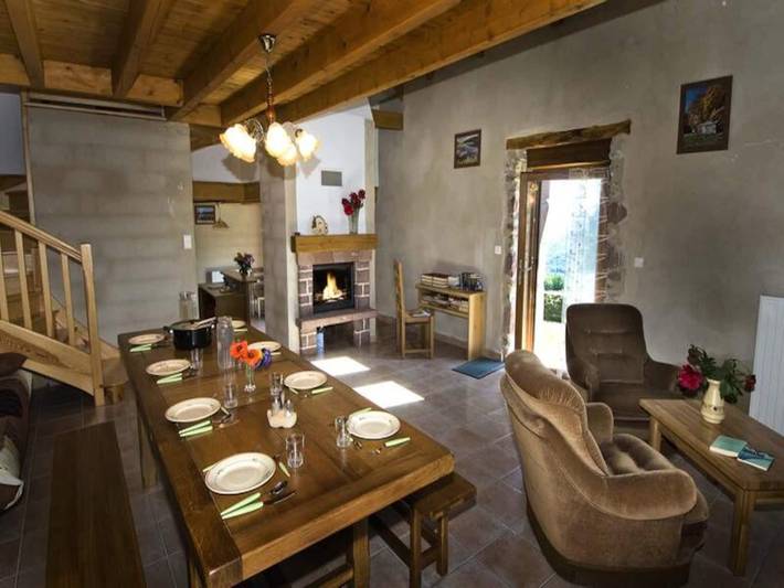 Gîte pour 6 personnes, avec piscine et jardin, animaux acceptés dans Saint-Pierre-de-Nogaret - 2