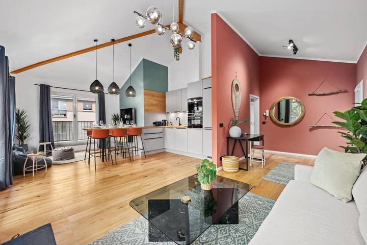 Ferienwohnung für 6 Personen, mit Balkon und Terrasse sowie Seeblick und Ausblick in Zwickau - 2