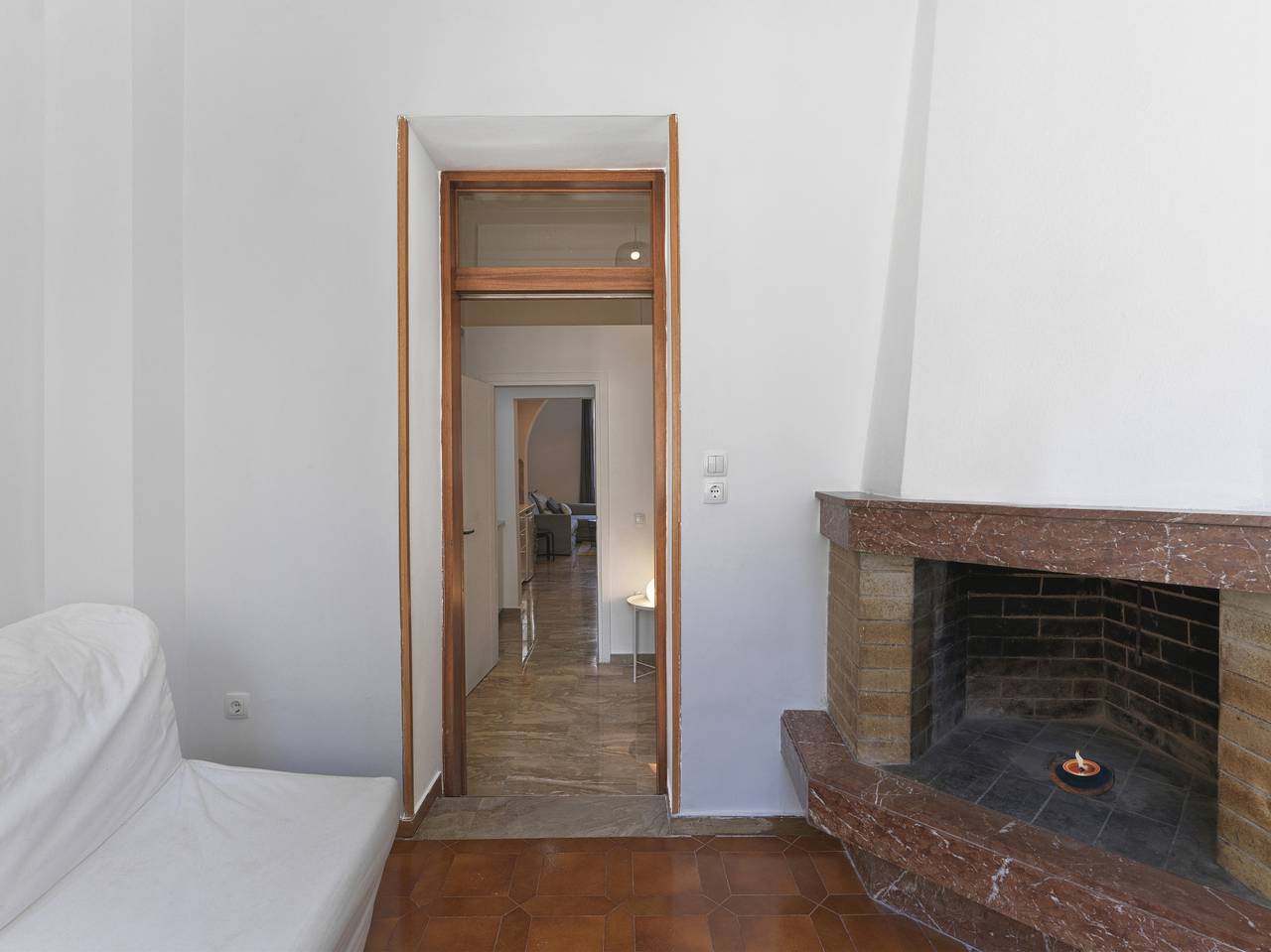 Entire apartment, Vacation apartment for 5 people with yard in Central Section of Athens, Athens