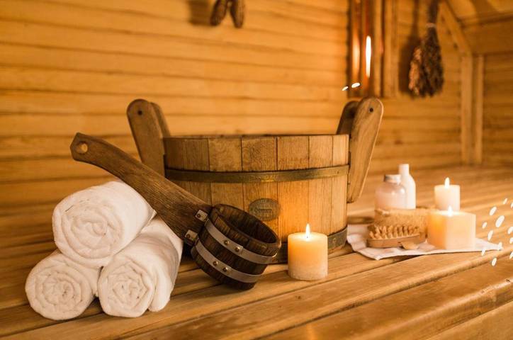 Ferienwohnung für 2 Personen, mit Balkon und Terrasse sowie Pool und Sauna