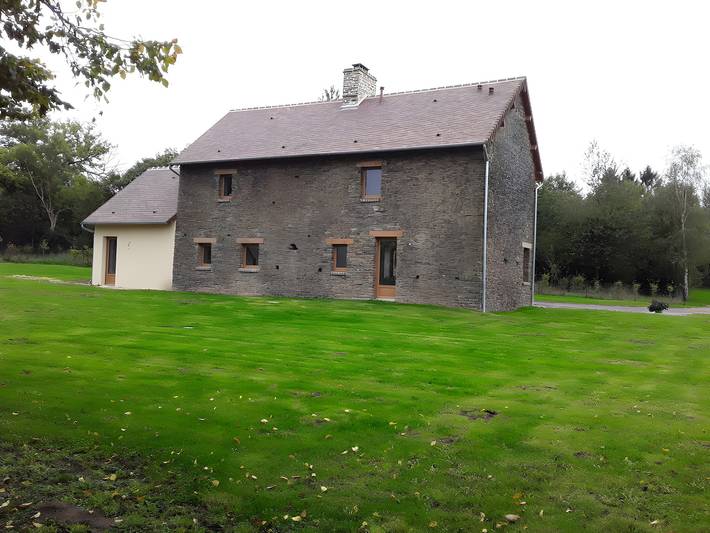 Gîte de Landemeure : terrasse privée, jardin, Wi-Fi, 4 chambres, campagne normande in Saint-Germain-du-Crioult, Région de Vire