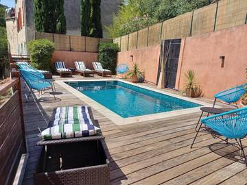 Hôtel pour 2 personnes, avec jardin ainsi que vue et piscine à Collobrières