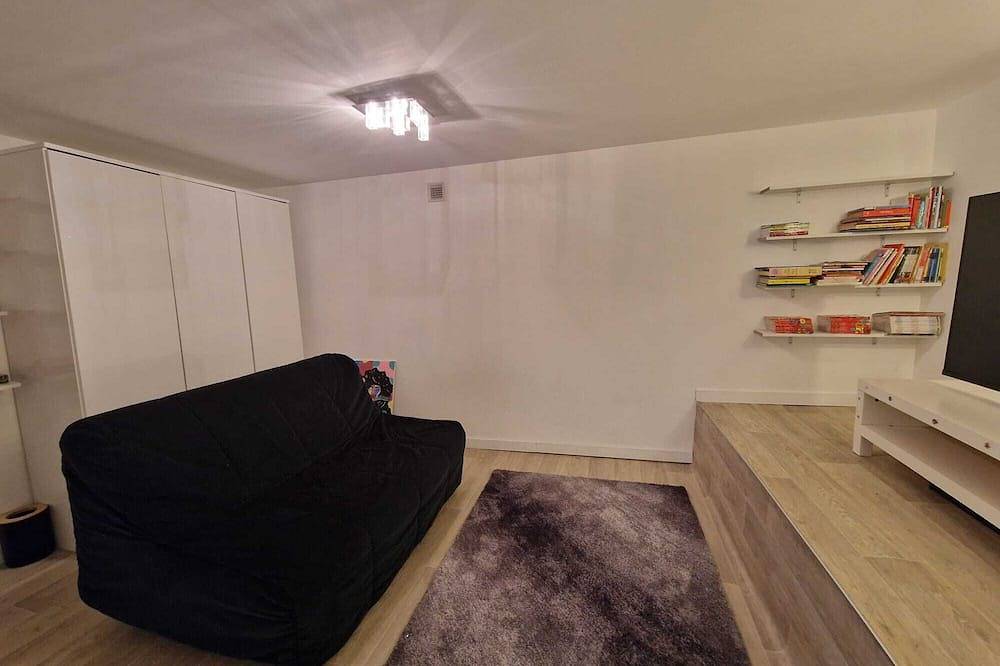 Apartamento entero, Dépendance à Louer : le Vésinet 10 minutes from the train station in Le Vésinet, Yvelines