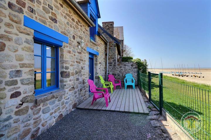 Gîte pour 4 personnes, avec vue et terrasse - 1