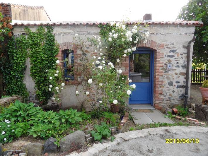 Location de vacances pour 8 personnes, avec jardin et terrasse à Mouzillon - 4